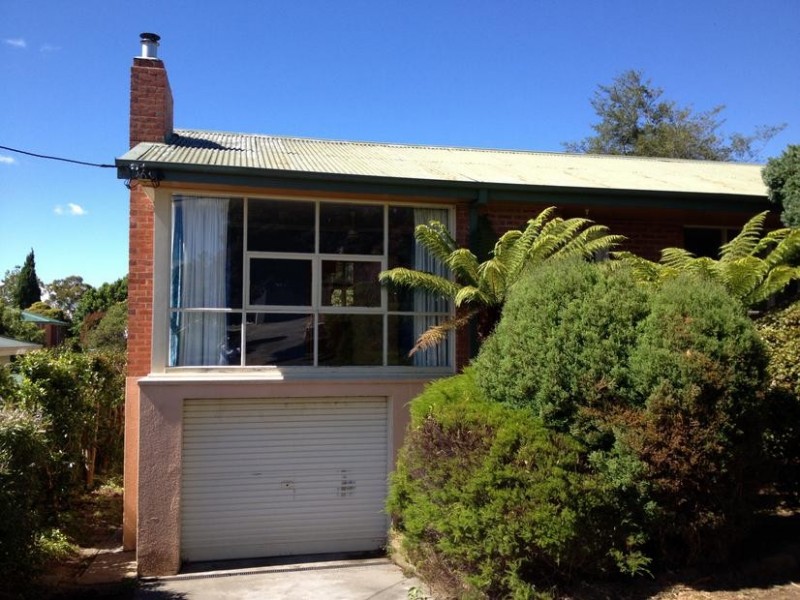 17 Dandenong Road, Trevallyn TAS 7250