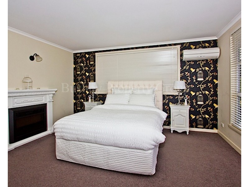 15 Chifley Street, Kings Meadows TAS 7249