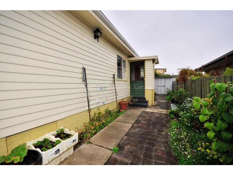 1/25 Alma Street, Youngtown TAS 7249