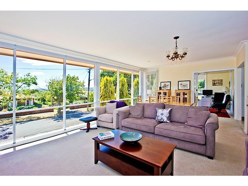 8 Newstead Crescent, Newstead TAS 7250