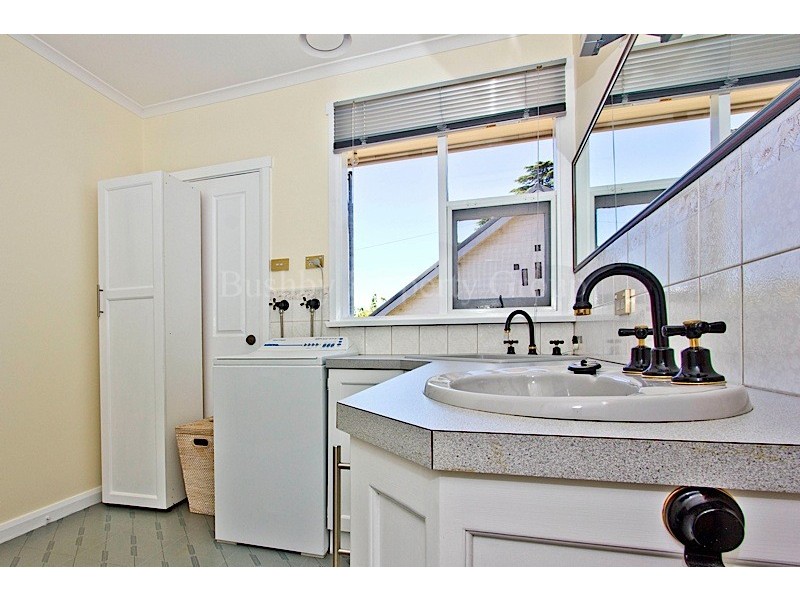 8 Newstead Crescent, Newstead TAS 7250