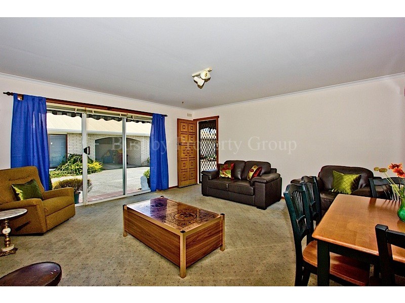 2/15 Lenstan Street, Norwood TAS 7250