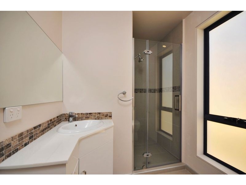 2/5 Owen Place, Summerhill TAS 7250