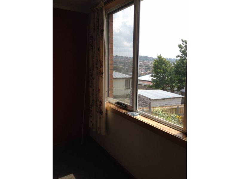 4/15 Carr Street, Kings Meadows TAS 7249