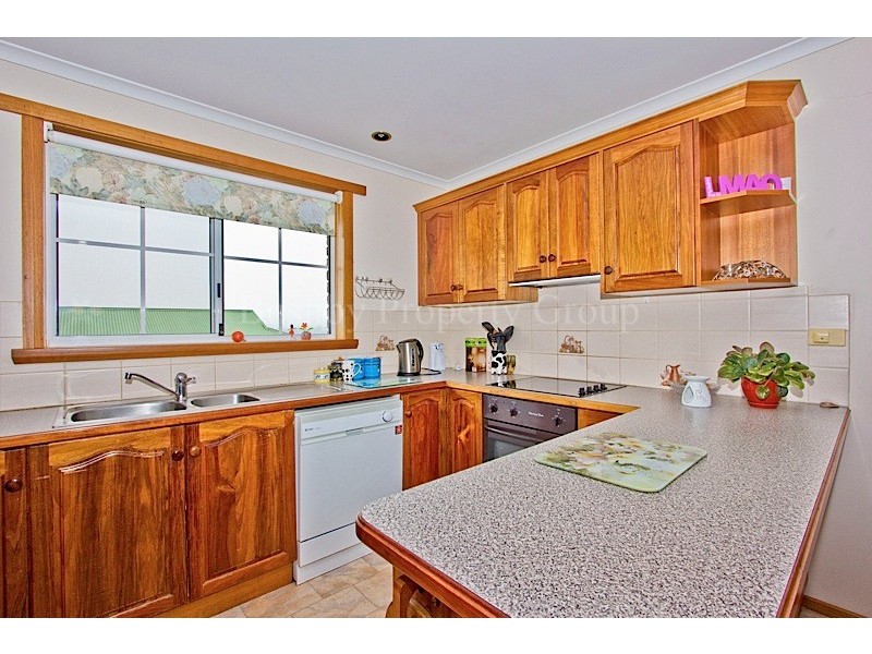 2/2 Andrea Place, Riverside TAS 7250