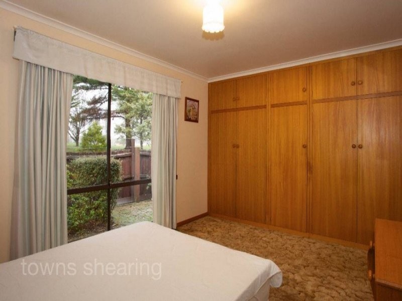 2/22 Parklands Parade, Newnham TAS 7248