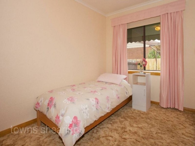 2/22 Parklands Parade, Newnham TAS 7248