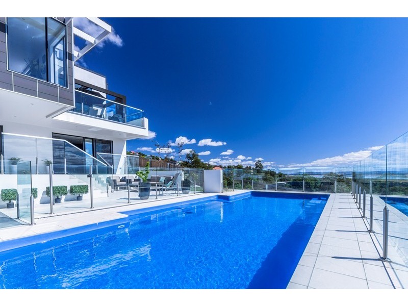 67 Lachlan Parade, Trevallyn TAS 7250