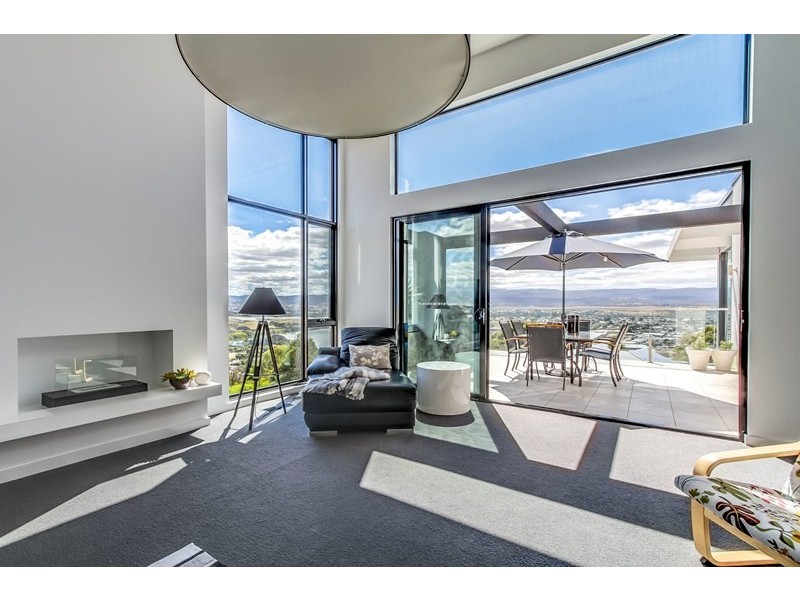 67 Lachlan Parade, Trevallyn TAS 7250