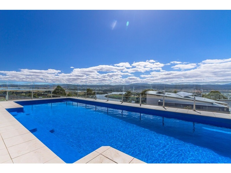 67 Lachlan Parade, Trevallyn TAS 7250