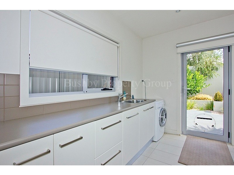 8/16 Hart Street, Newstead TAS 7250