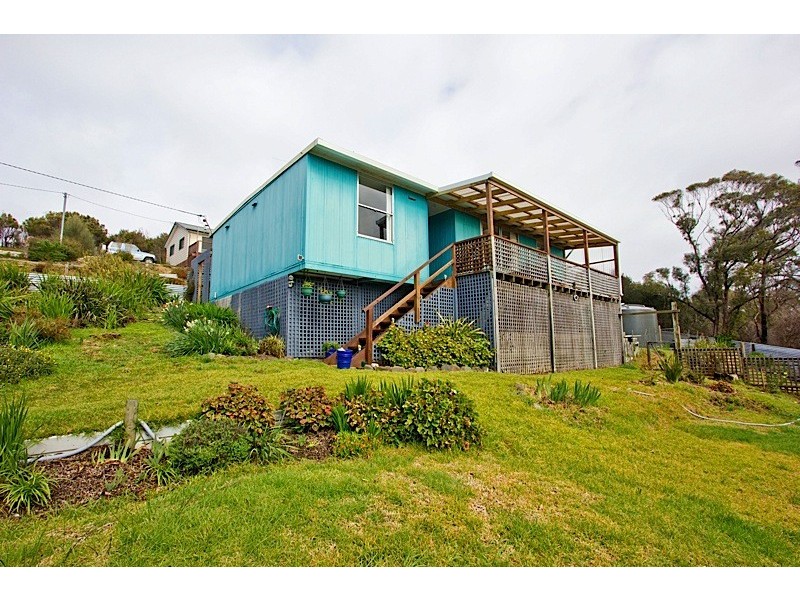 10 Henry Street, Lulworth TAS 7252