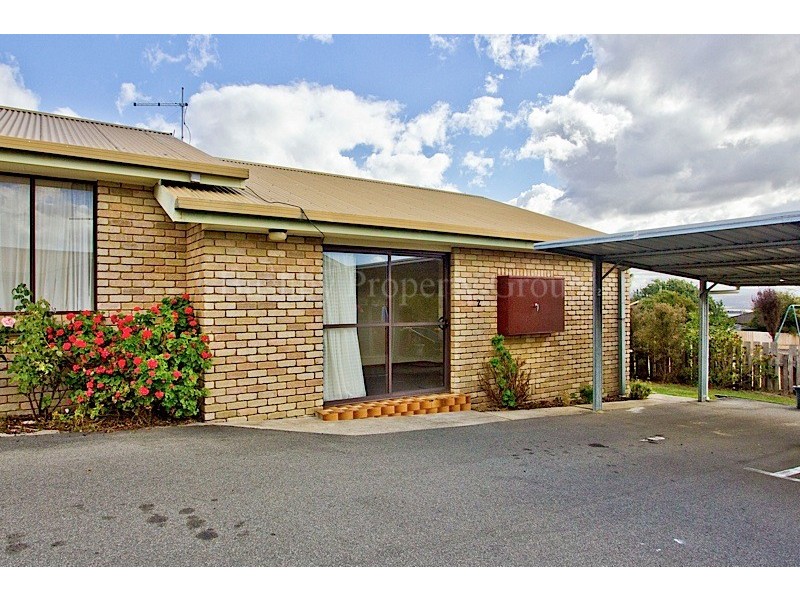 2/12 Bishops Drive, Newnham TAS 7248
