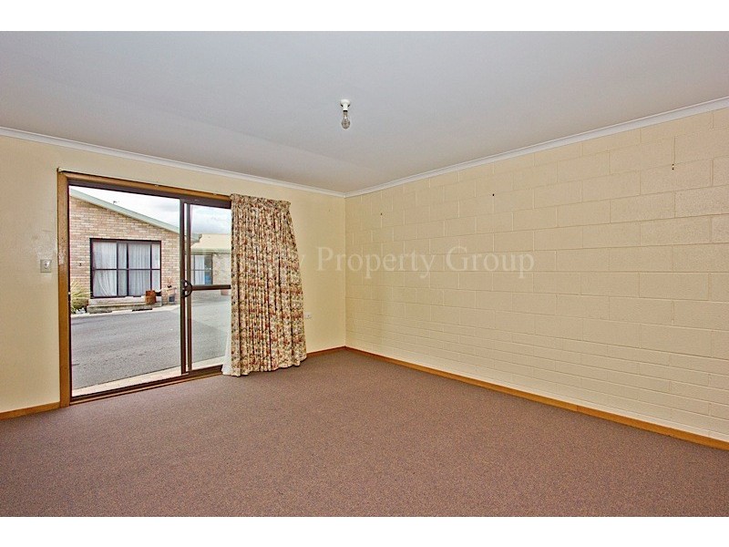 2/12 Bishops Drive, Newnham TAS 7248