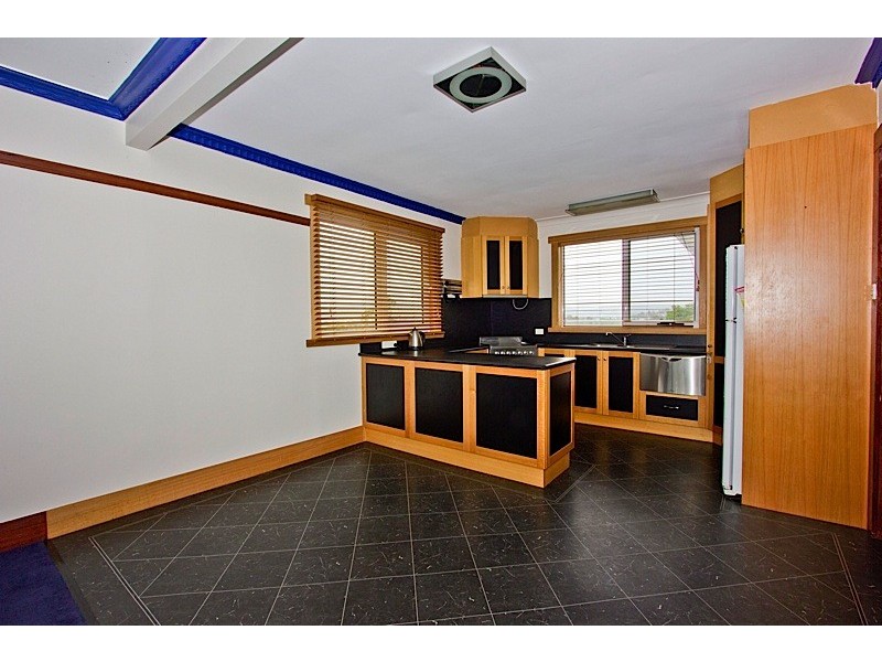 42 Clare Street, Mowbray TAS 7248