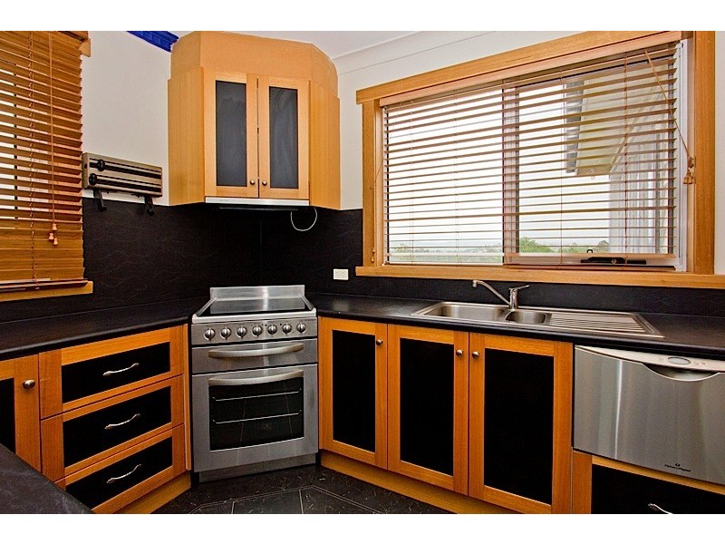 42 Clare Street, Mowbray TAS 7248