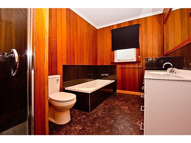 42 Clare Street, Mowbray TAS 7248