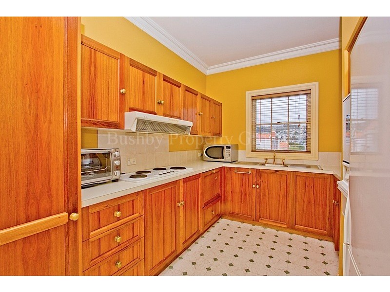 8 St John Crescent, Launceston TAS 7250