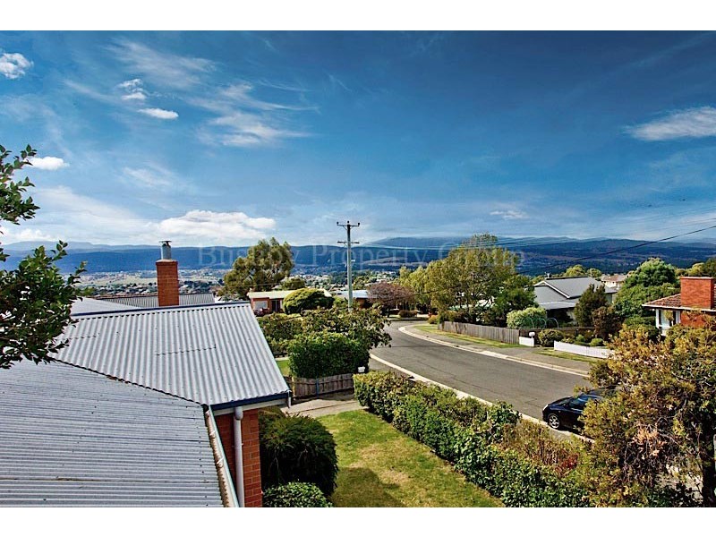 8 Henrietta Grove, West Launceston TAS 7250