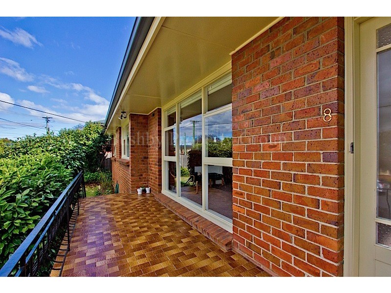 8 Henrietta Grove, West Launceston TAS 7250