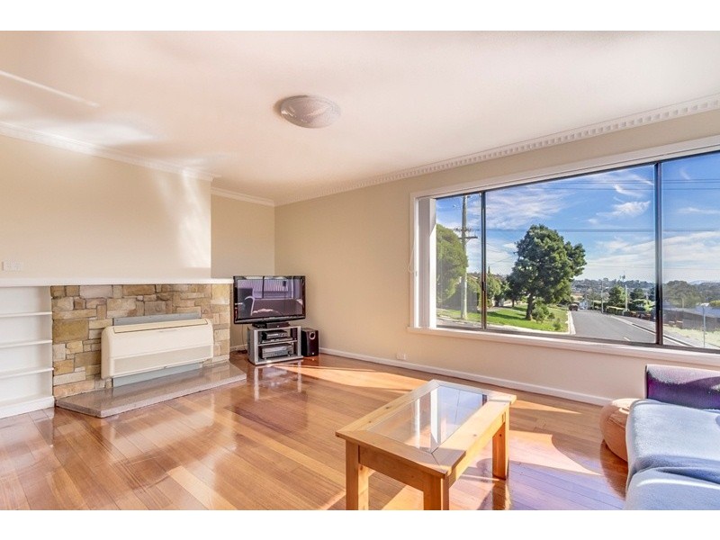 11 Victoria Street, Youngtown TAS 7249