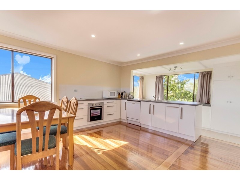 11 Victoria Street, Youngtown TAS 7249
