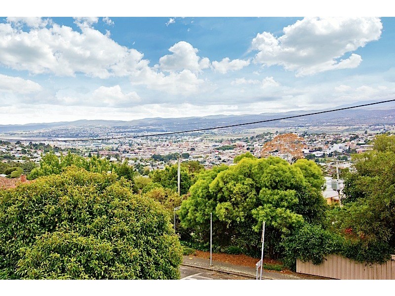 14 Ashleigh Avenue, West Launceston TAS 7250