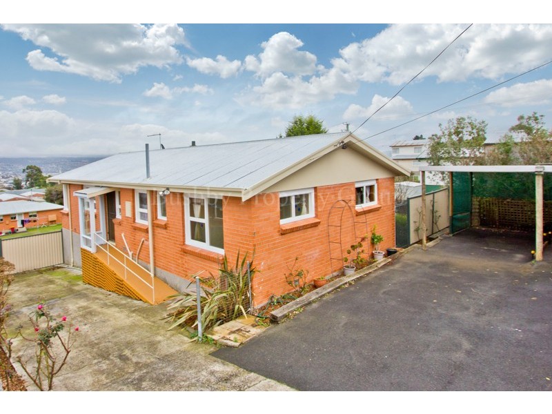4 Cromwell Street, Ravenswood TAS 7250