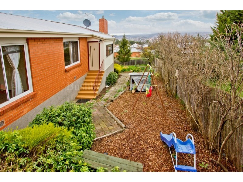 4 Cromwell Street, Ravenswood TAS 7250