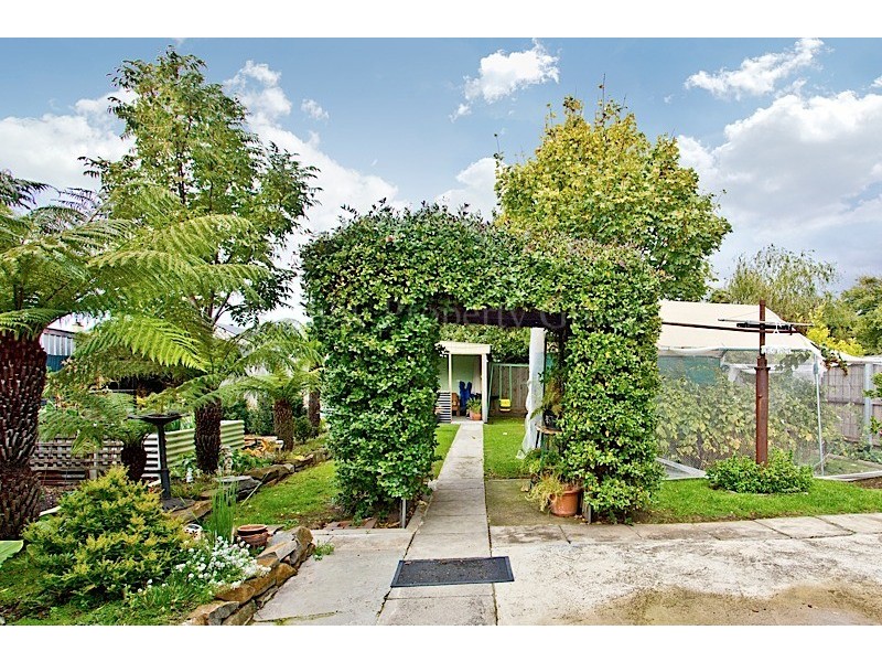 17 Henty Street, Invermay TAS 7248