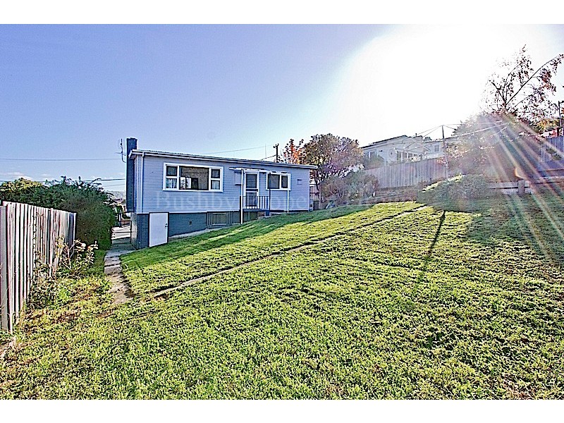 4 Kerran Crescent, South Launceston TAS 7249