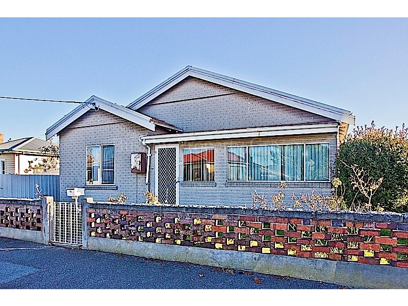 15 Jellico Street, Mowbray TAS 7248