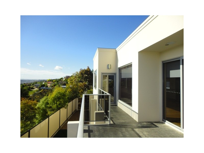 1/52 Lachlan Parade, Trevallyn TAS 7250