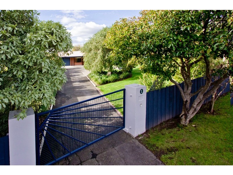 1 Hymath Place, Norwood TAS 7250