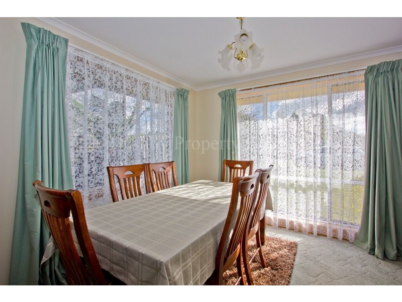 13 Mount Stuart Drive, Newnham TAS 7248