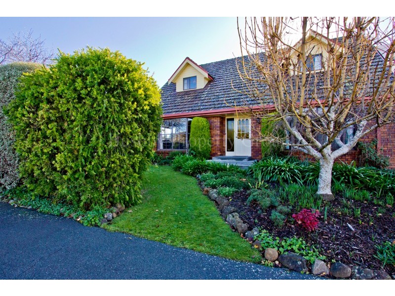 1 Denway Grove, Norwood TAS 7250