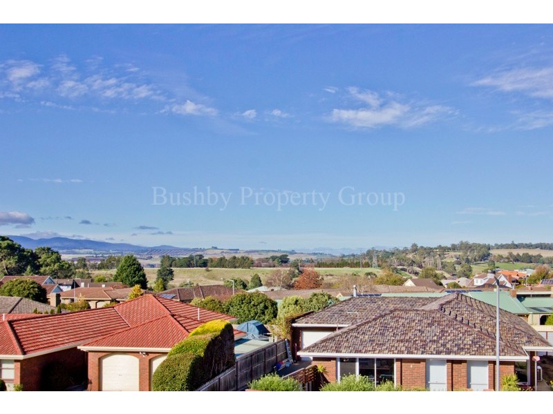 1 Denway Grove, Norwood TAS 7250