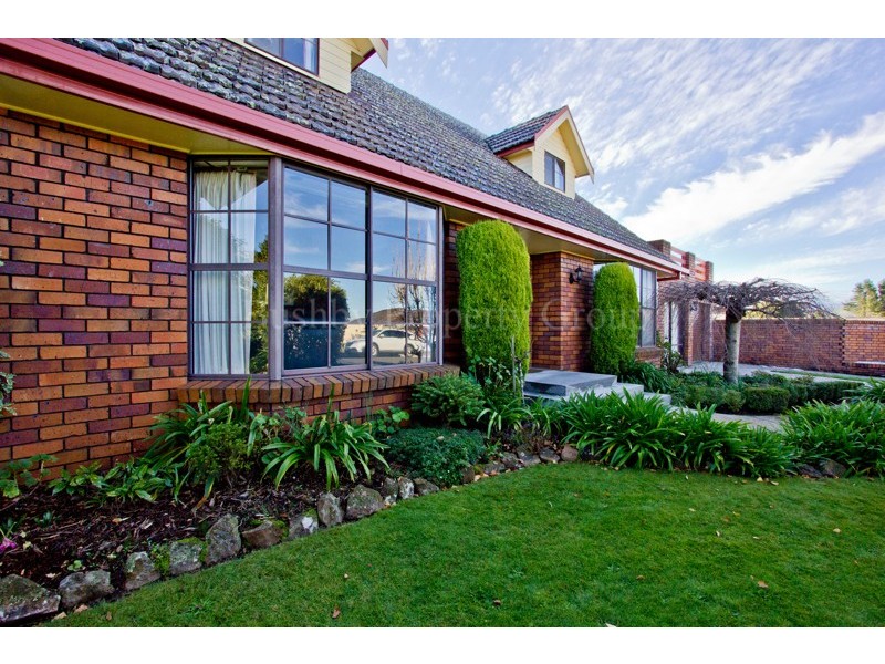 1 Denway Grove, Norwood TAS 7250