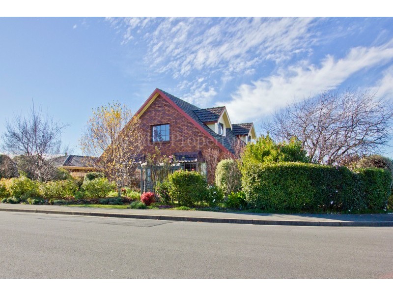 1 Denway Grove, Norwood TAS 7250