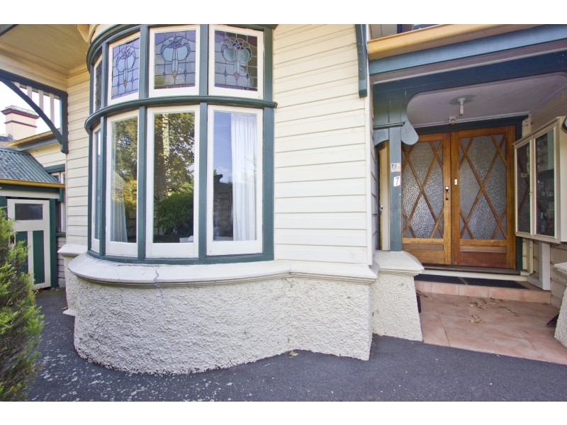 2/7 St Georges Square, Launceston TAS 7250