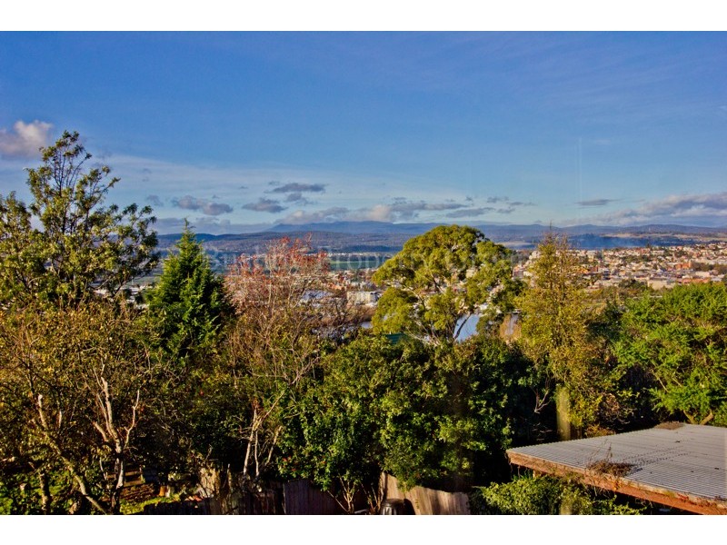 13 Broadview Crescent, Trevallyn TAS 7250