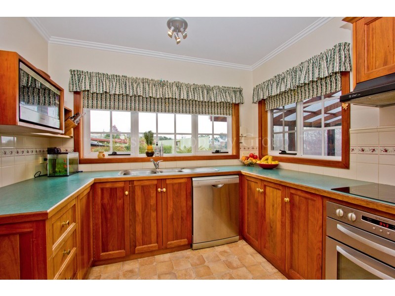 37 Gascoyne Street, Kings Meadows TAS 7249