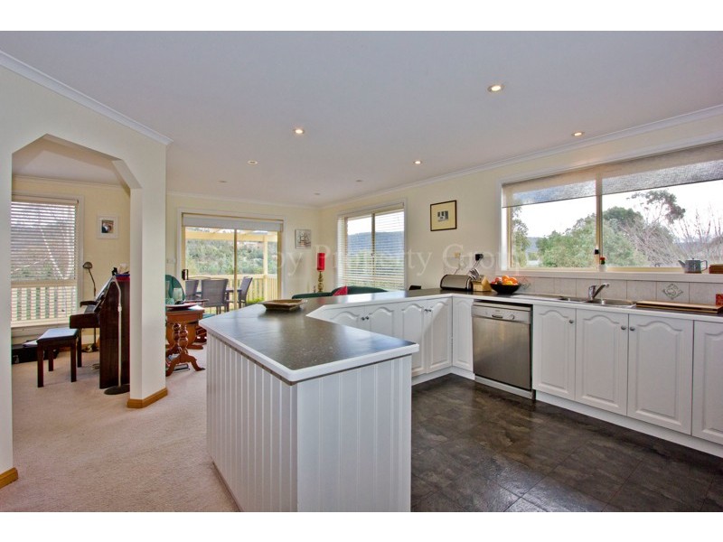 19 Baker Court, Blackstone Heights TAS 7250