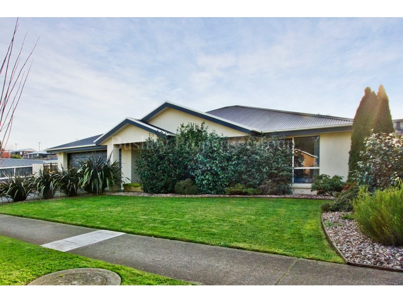 55 Parklands Parade, Newnham TAS 7248