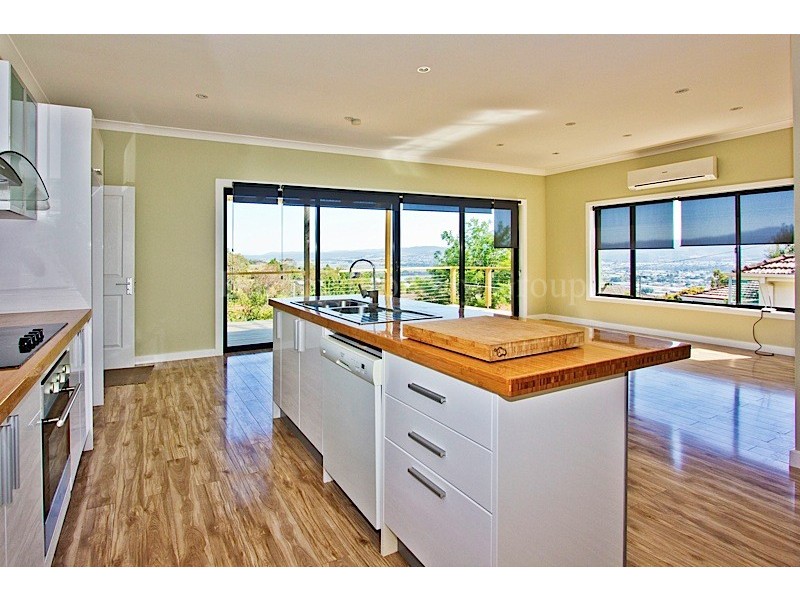 6 Fairthorne Road, Trevallyn TAS 7250