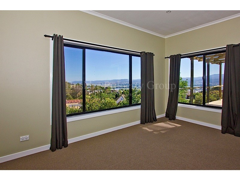 6 Fairthorne Road, Trevallyn TAS 7250