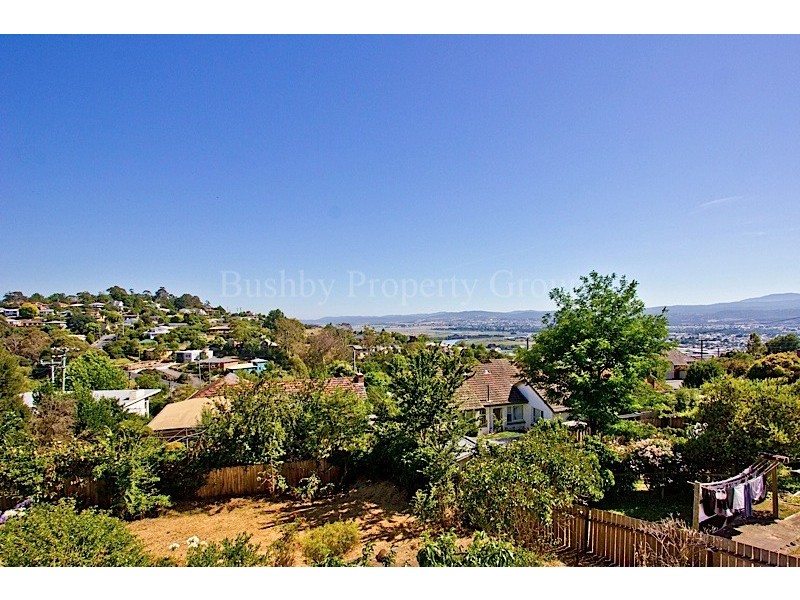 6 Fairthorne Road, Trevallyn TAS 7250