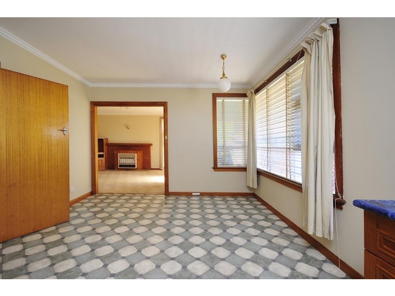 19 Dandenong Road, Trevallyn TAS 7250