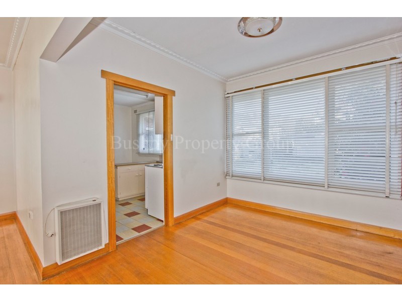 7 Connaught Place, West Launceston TAS 7250