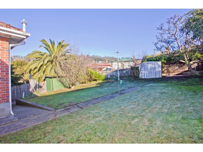 7 Connaught Place, West Launceston TAS 7250